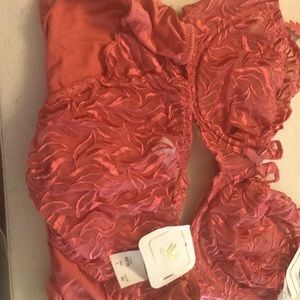 Wacoal Two Piece Set